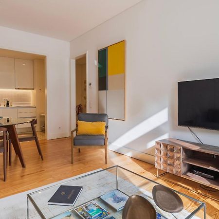 Downtown Sleek Apartment By Lovelystay Lisboa Eksteriør billede